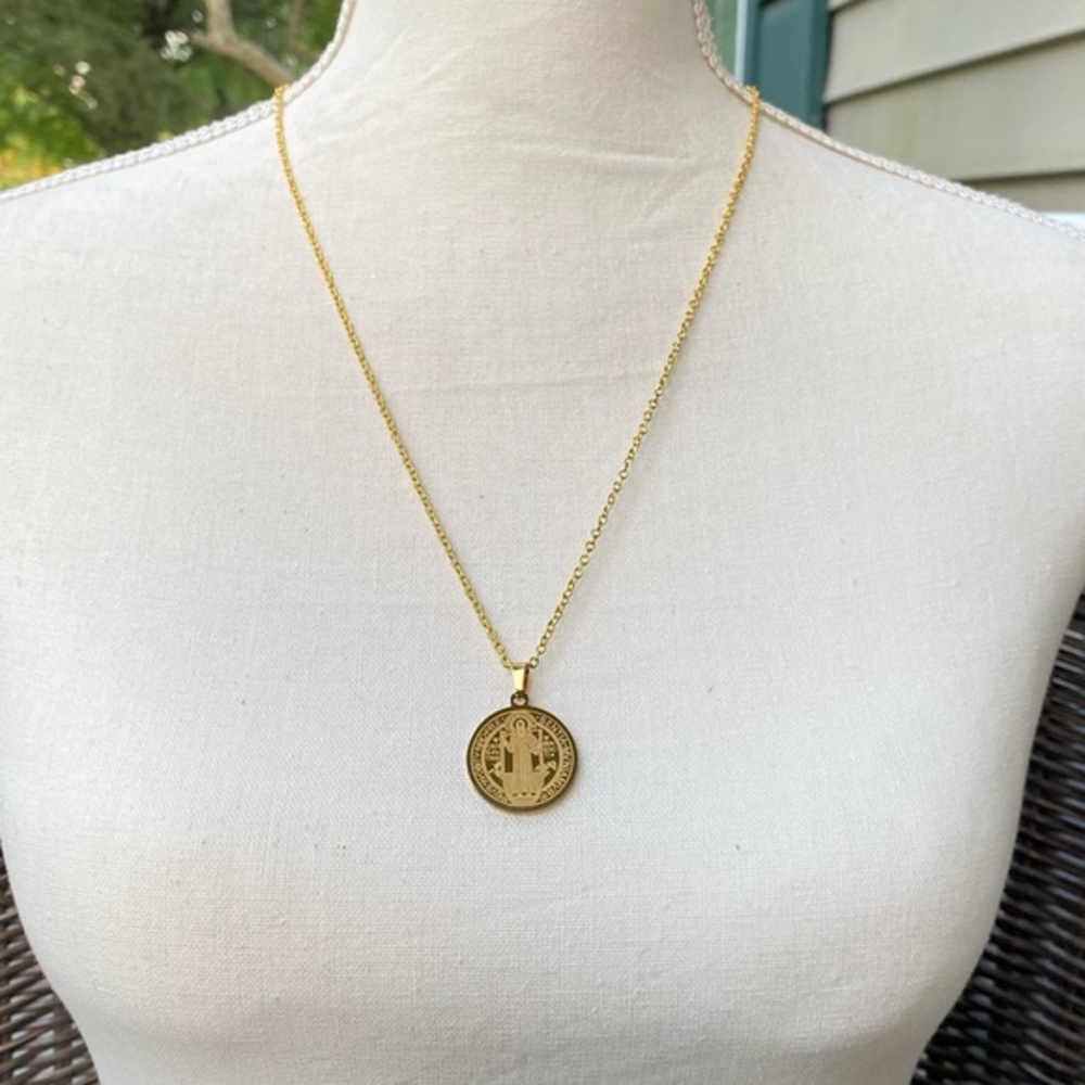 ANJALAI NECKLACE